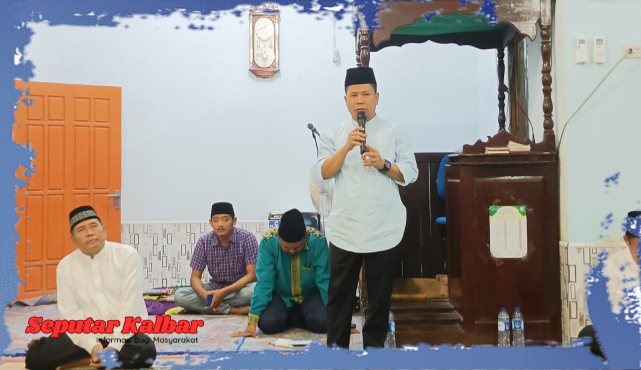 Bupati Sambas, H Satono saat menghadiri Safari Ramadhan di Masjid Nurul Yaqin Desa Sepadu, Kecamatan Semparuk di