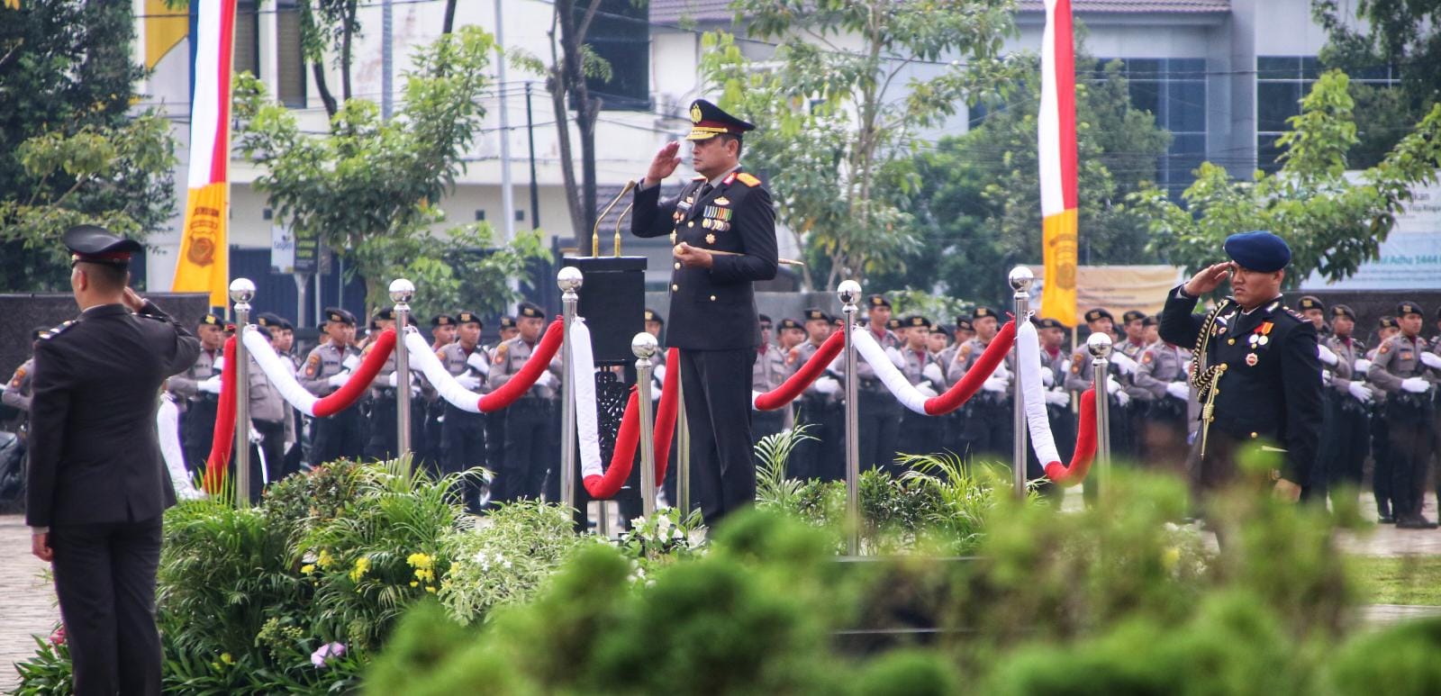 Upacara HUT Bhayangkara Ke-77 di Halaman Mapolda Kalbar