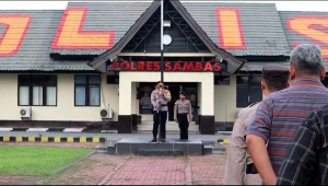 Wakapolres Sambas Pimpin Apel Kesiapan Pengamanan Perayaan Malam Natal 2023
