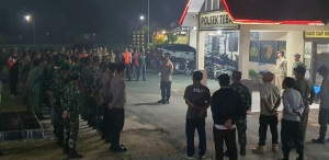 Polsek Tebas Gelar Apel Kesiapan Pengamanan Malam Tahun Baru 2024