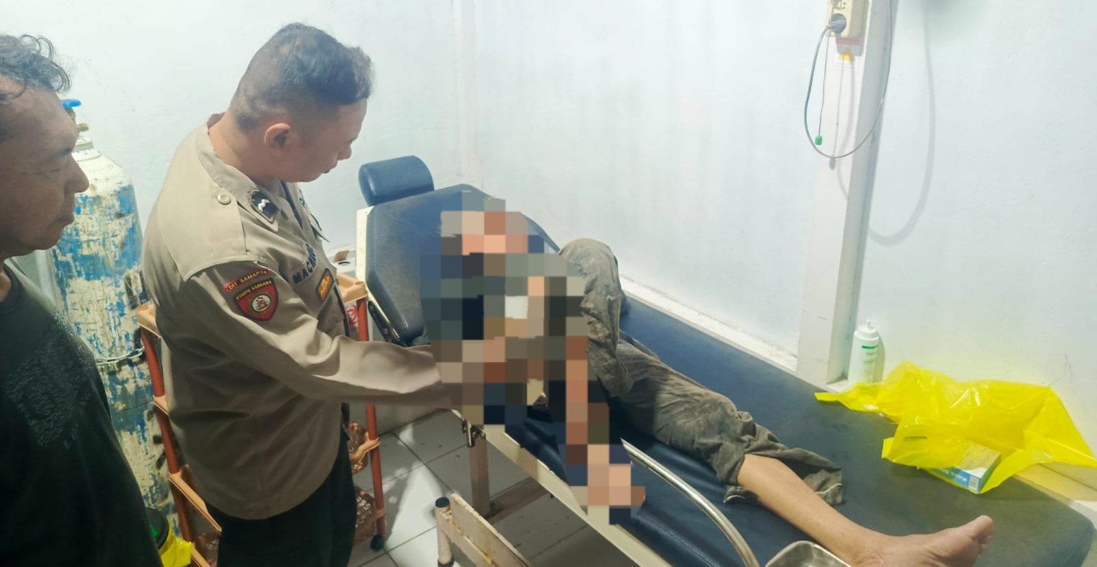 Pemotor Tabrak Pejalan Kaki di Jawai, Korban Terpaksa Dilarikan ke RSUD