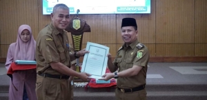 238 ASN Terima SK Pensiun Dari Bupati Sambas