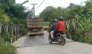 Subhan Nur : PUPR Kalbar Harus Prioritaskan Jembatan Sambas – Subah