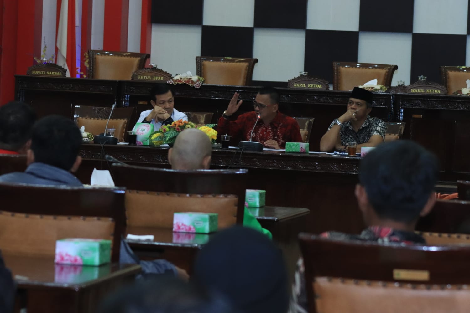 DPRD Sambas Gelar RDP dengan Serikat Buruh