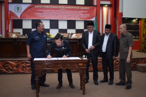 DPRD Sambas Tandatangani KUA PPAS 2025