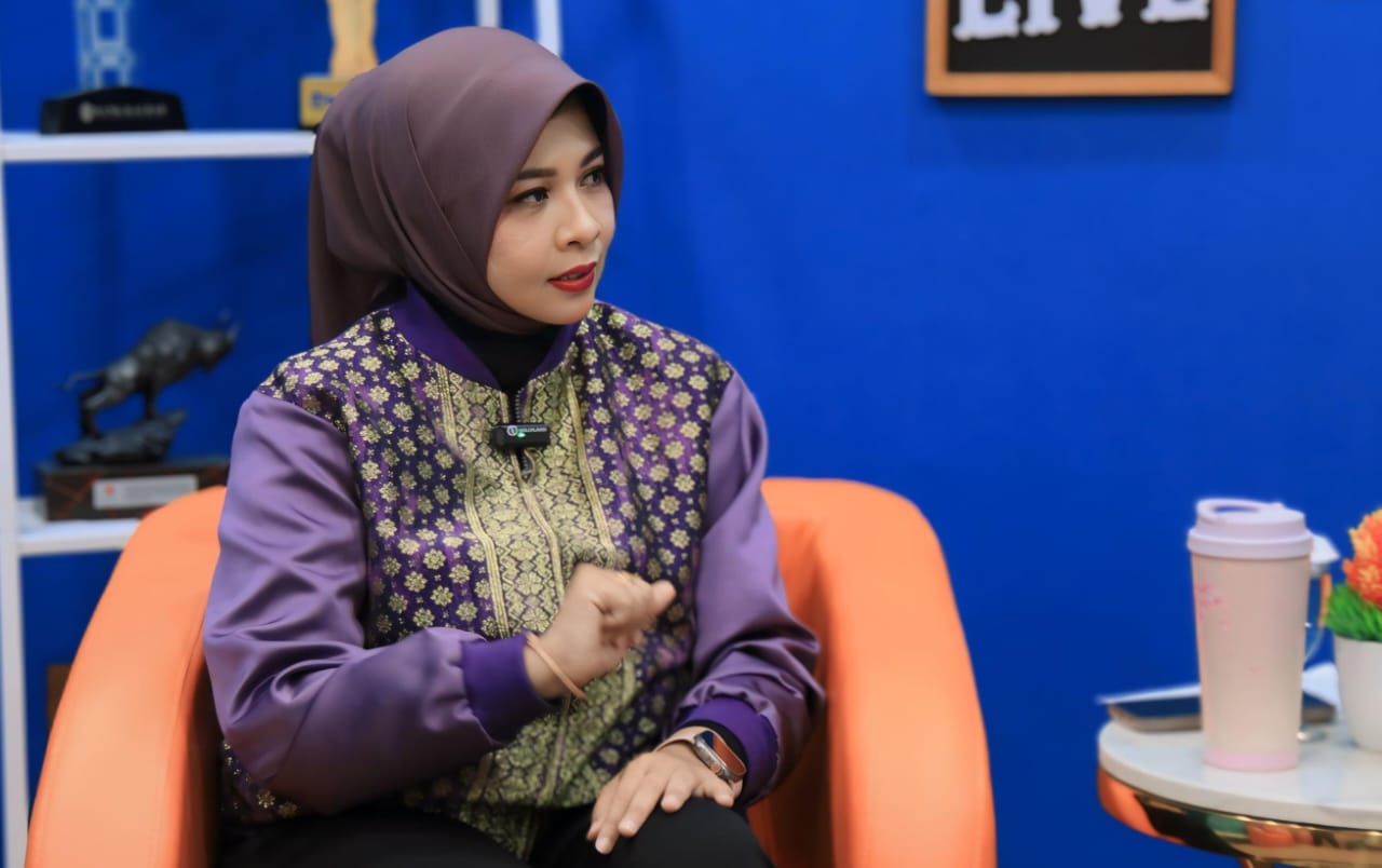 Windy Ajak Para Pemuda Bangkitkan Kembali Budaya Wastra Kalbar