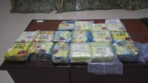 Satgas Pamtas Pos Gabma Temajuk Gagalkan Penyeludupan 16 KG Narkoba