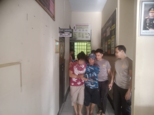 Abang dan Adik Berkelahi Gara-gara Persoalan Sepele