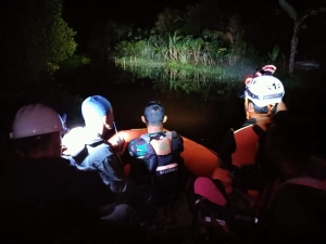 Tim SAR Gabungan lakukan Pencarian Anak 11 Tahun Tenggelam di Sungai Desa Semata
