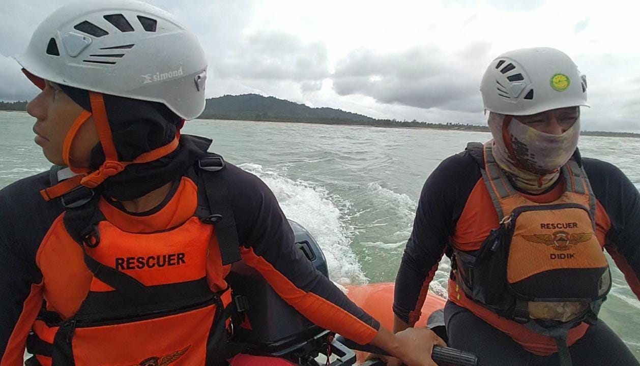 Tim SAR Gabungan Terus Lakukan Pencarian Nelayan Hilang di Perairan Tanjung Batu Temajuk