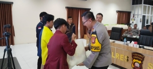 Polres Sambas Gelar Zoom Meeting Baksos Polri Presisi Bersama Mahasiswa dan Aliansi BEM