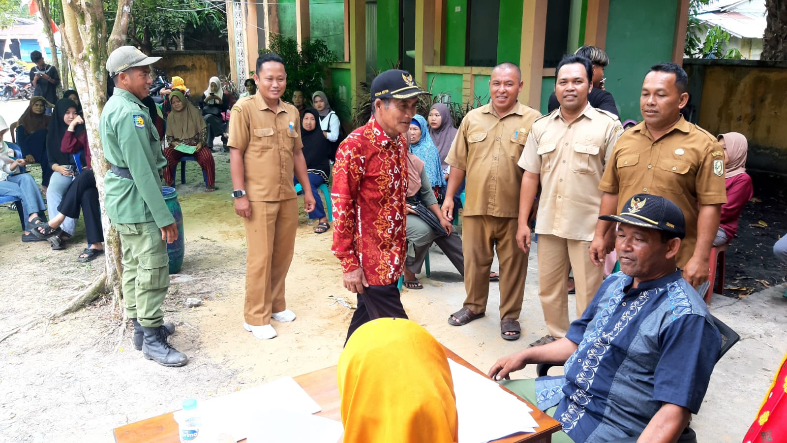 Kades Pancur Apresiasi Pelayanan Adminduk Jemput Bola ke Kantor Desa