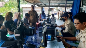 Warga Merabuan Antusias Layanan Jemput Bola Adminduk