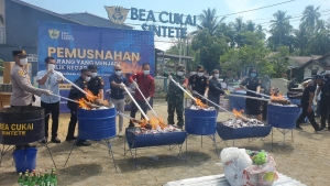 Bea Cukai Sintete Musnahkan Barang Ilegal, Kerugian Negara Capai Ratusan Juta Rupiah