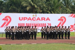 Polri untuk Masyarakat, Polres Sambas Gelar Upacara Hari Bhayangkara ke-79