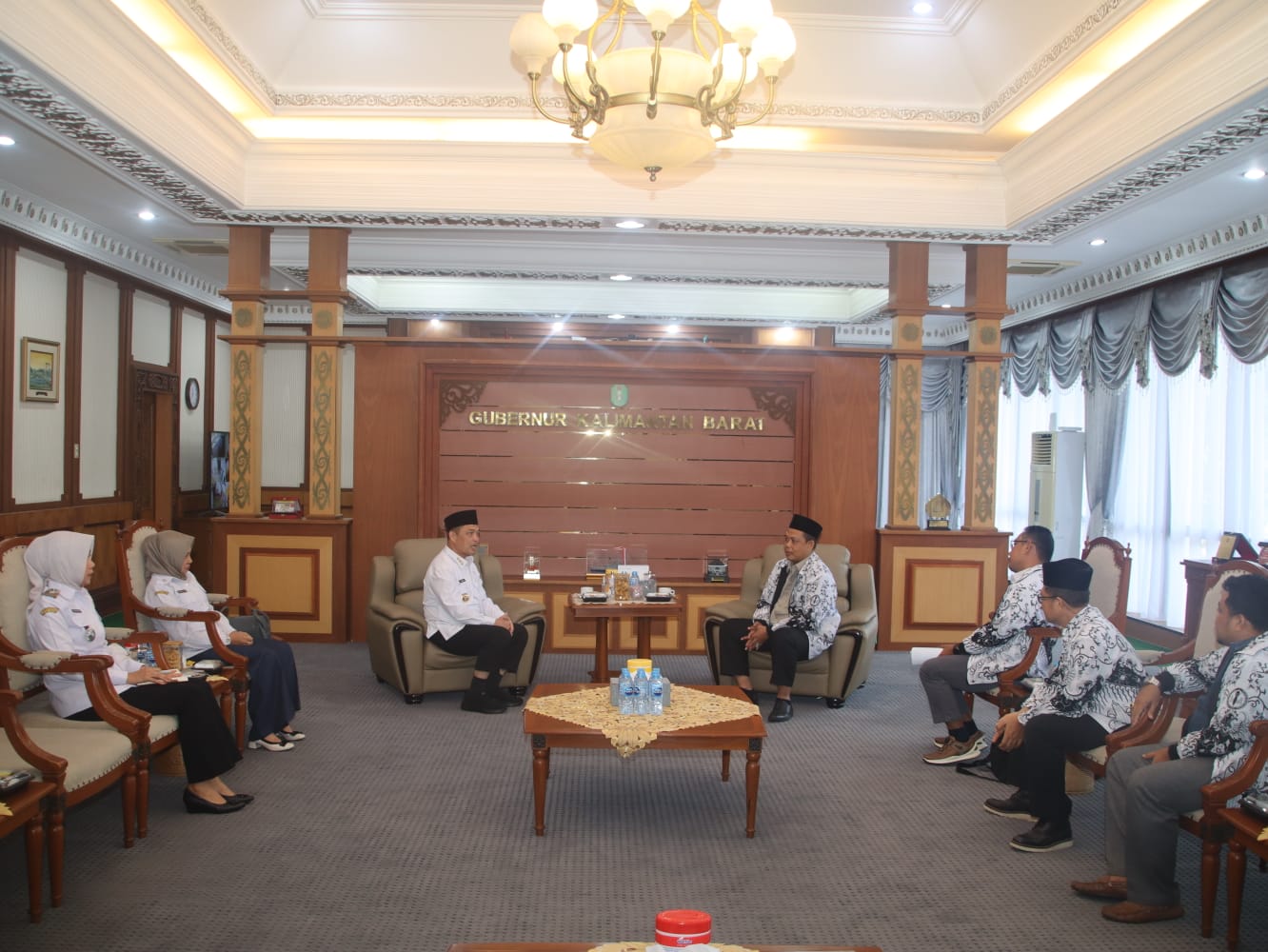 Gubernur Kalbar Terima Audiensi Ketua PGRI Provinsi Kalbar