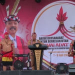 Wagub Krisantus Buka Gawai Adat Dayak Nosu Minu Podi XXI Kabupaten Sanggau