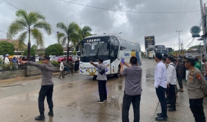Polres Sambas Lakukan Pengawalan Ketat Kepulangan Jamaah Haji Kabupaten Sambas