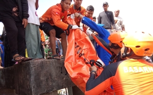 Tim SAR Gabungan Temukan Jasad Anak Laki-laki di Sungai Kapuas