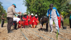 Polsek Tebas dan Pemdes Segarau Parit Berkomitmen Meningkatkan Ketahanan Pangan