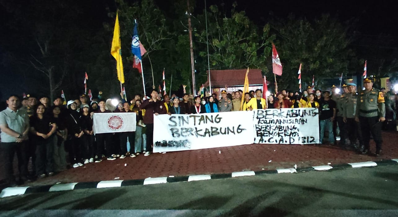 Mahasiswa Sintang Gelar Doa dan Tabur Bunga untuk Affan Kurniawan