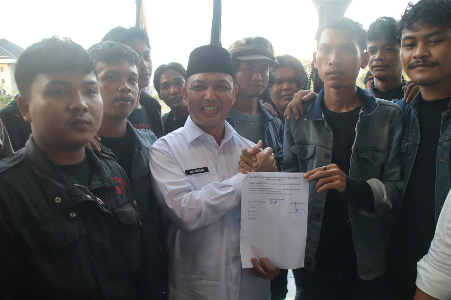 Gubernur Ria Norsan Terima Aksi Mahasiswa Solmadapar, Suarakan Dukungan Untuk Petani Kalbar