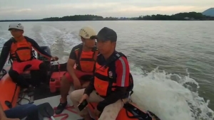 Sebuah Skoci Kapal Terbalik di perairan muara Pemangkat, 1 Orang Hilang