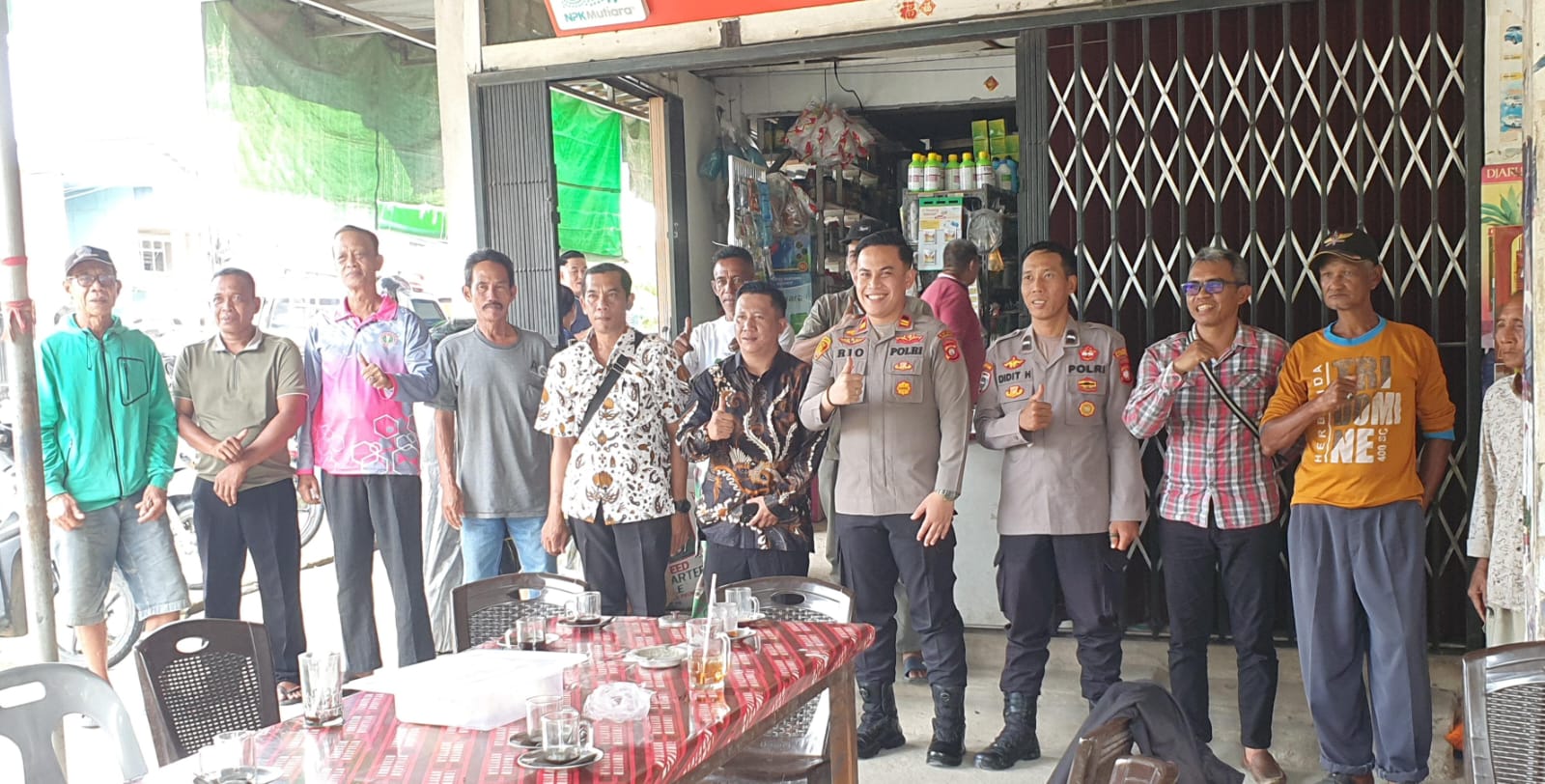 Wujud Kepedulian terhadap Masyarakat, Polsek Semparuk Gelar Jumat Curhat