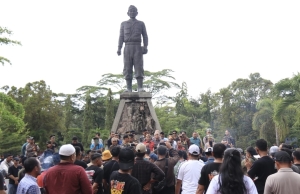 Aksi Sopir Truk dan Ekspedisi, Pemprov Kalbar Janji Tindak Tegas SPBU Nakal