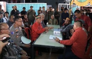 Wagub Krisantus Turun Langsung Dengarkan Aspirasi Pengemudi Ekspedisi, Siapkan Instruksi Penertiban Kelangkaan BBM