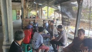 Kapolsek Semparuk Lakukan Silaturahmi dengan Petani, Perkuat Hubungan dan Dukung Sektor Pertanian