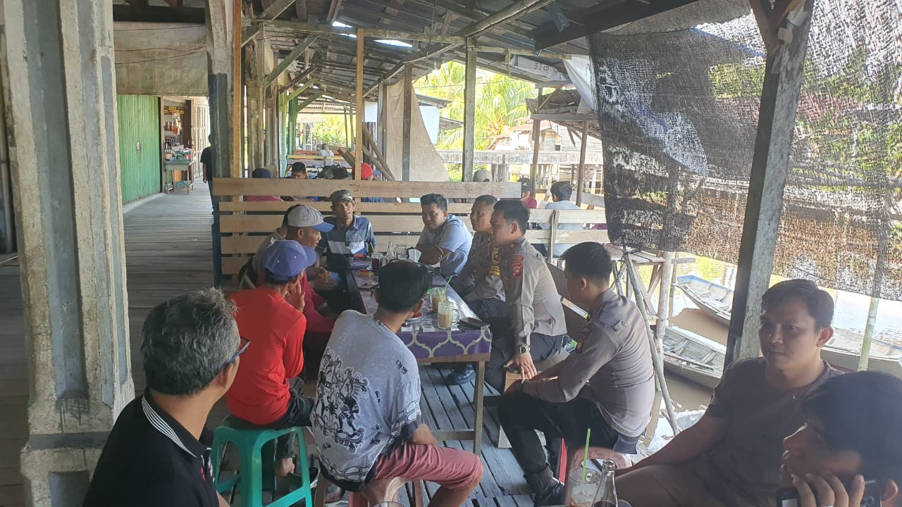 Kapolsek Semparuk Lakukan Silaturahmi dengan Petani, Perkuat Hubungan dan Dukung Sektor Pertanian