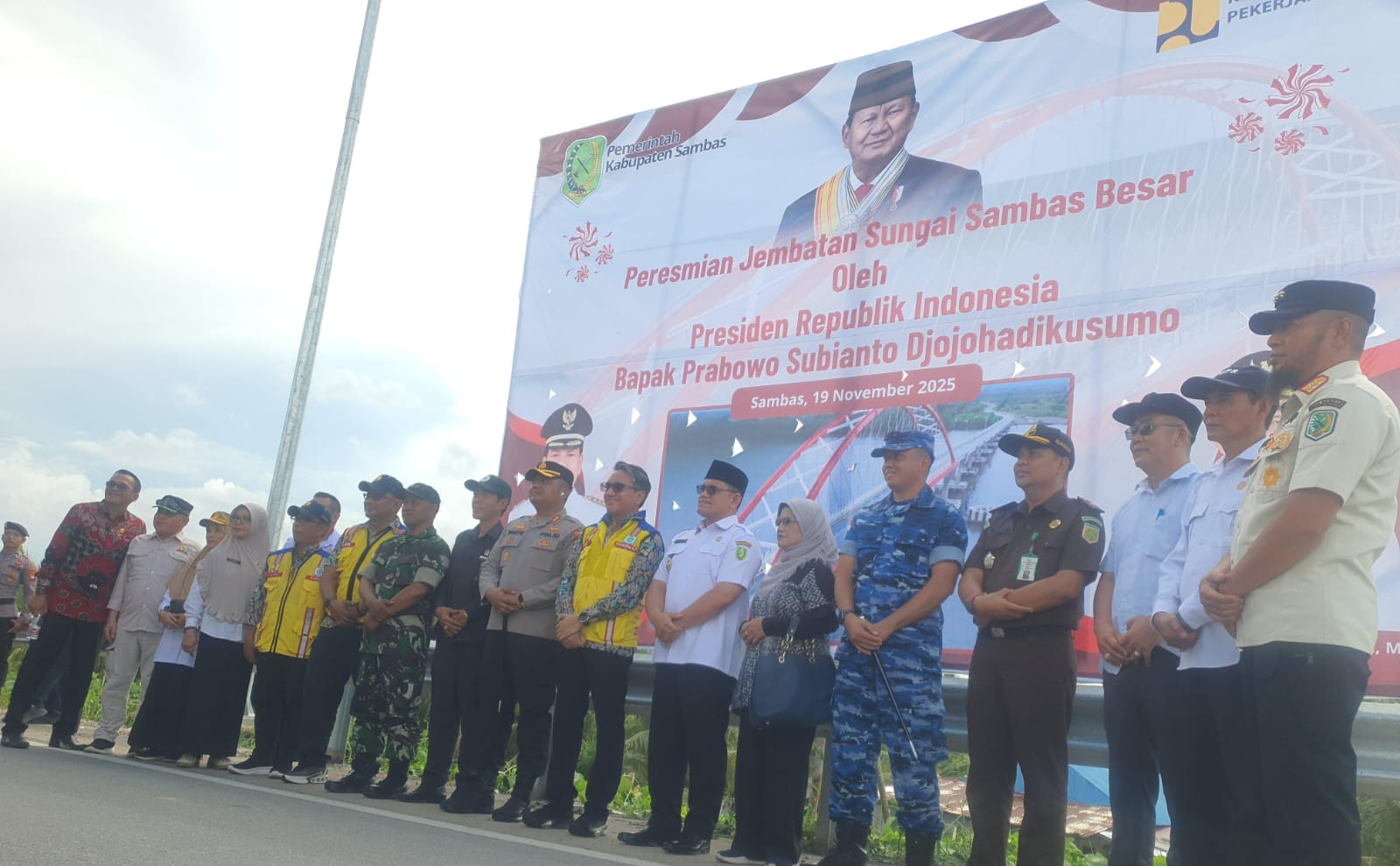 Jembatan Sungai Sambas Besar Diresmikan Presiden Prabowo, Simbol Konektivitas dan Harapan