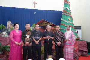 Sambut Perayaan Natal Dan Tahun Baru, Gubernur Ria Norsan Tekankan Kesederhanaan Dan Solidaritas