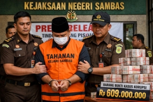 Kejari Sambas Tetapkan Kades Tebuah Elok Tersangka Korupsi Dana Desa, Negara Rugi Rp 609 Juta