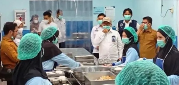 Bupati Sambas Tinjau Pelaksanaan Program Makan Bergizi Gratis, Pastikan Standar Gizi Terpenuhi