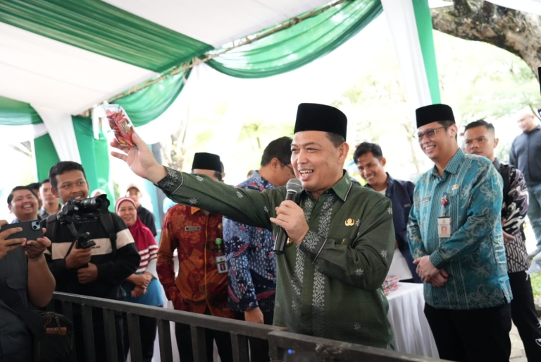 Gubernur Ria Norsan Kick Off Serambi 2026 dan Halal Fair