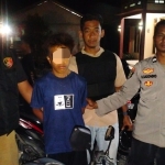 Seorang Anak Diduga Aniaya Ibu Kandung di Teluk Keramat, Pelaku Diamankan Polisi