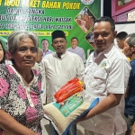 Sentuhan Kepedulian di Hari Waisak, 1.000 Paket Dibagikan di Pemangkat