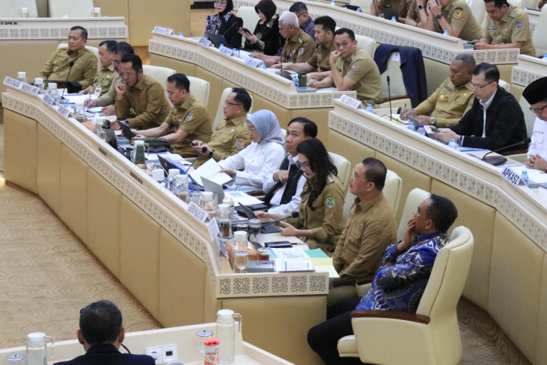 Hadiri RDP Komisi II DPR RI, Gubernur Norsan Dorong Pembiayaan PPPK dan PPPK Paruh Waktu melalui APBN