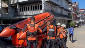 Kantor SAR Pontianak Laksanakan Siaga SAR Khusus Festival Bakcang di Sungai Kapuas