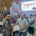 PT SEC Raih Penghargaan Bupati Sambas Atas Kontribusi Penanganan Karhutla