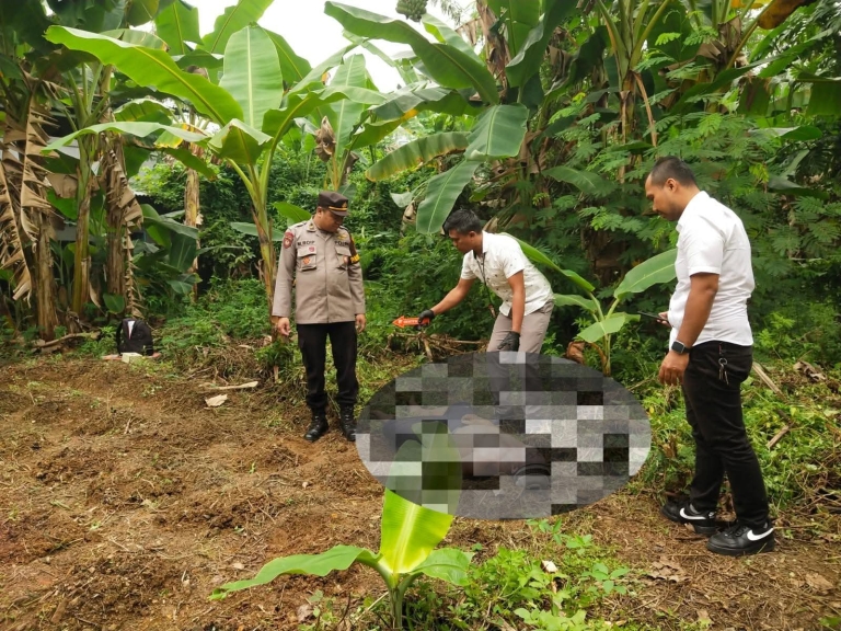 Seorang Petani Ditemukan Tak Bergerak di Lahan Kebun Jalan Gunung Bawang Singkawang