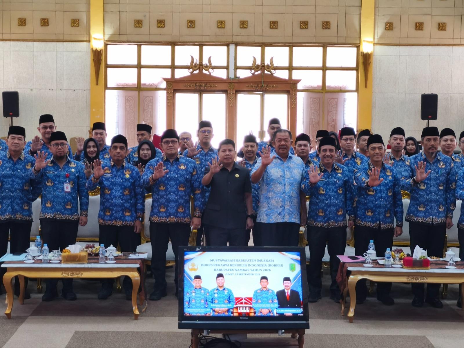 Bupati Satono Tekankan Soliditas ASN dan Pelayanan Publik dalam Muskab KORPRI Sambas 2026
