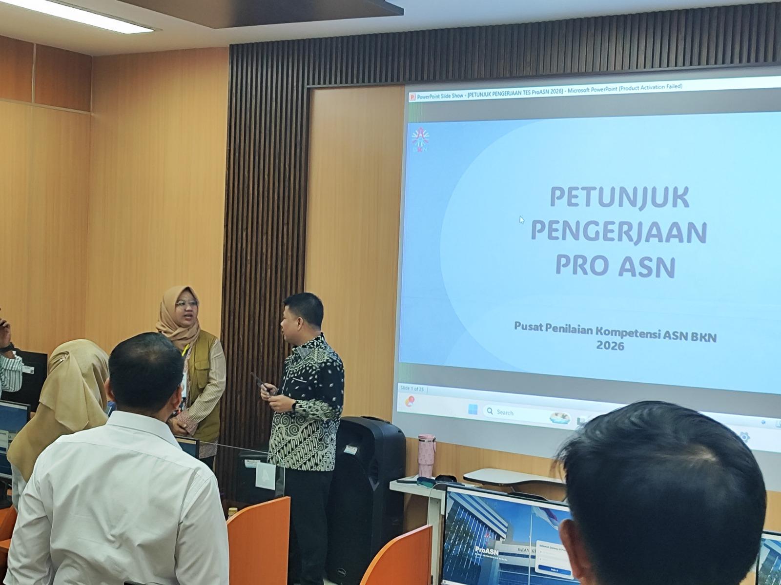 Bupati Satono Dorong ASN Sambas Adaptif dan Profesional melalui Uji Kompetensi Manajerial