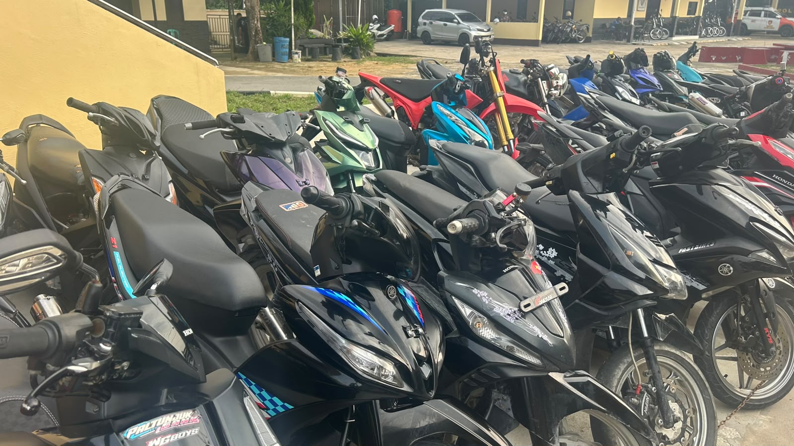 Satlantas Polres Sambas Amankan 85 Motor Berknalpot Brong Selama Oktober